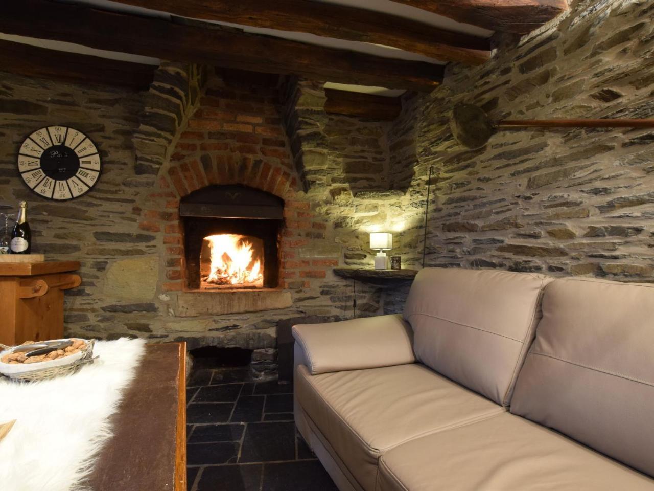 Independant Gite At The Calm Way In The Center Houffalize Extérieur photo